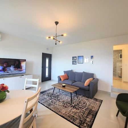 Apartment Big Blue Maslenica Exterior photo